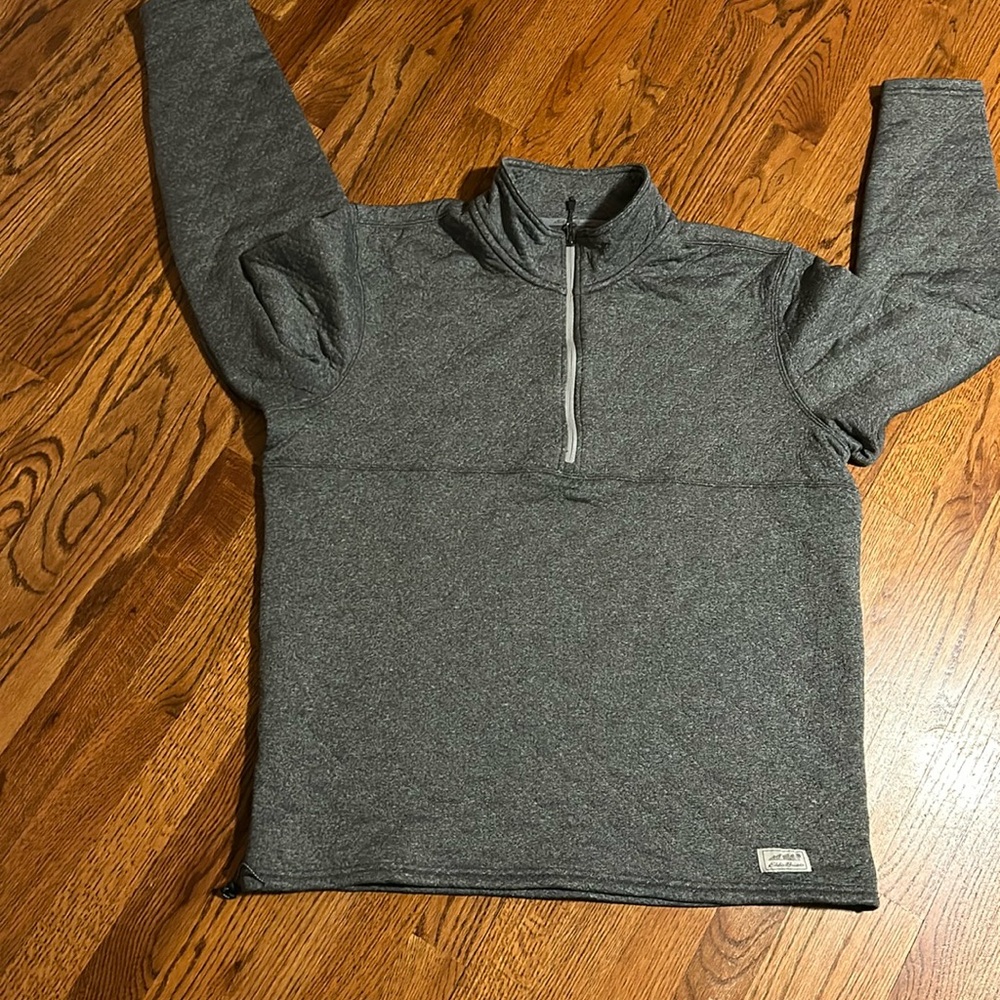 Men’s Eddie Bauer sweatshirt
